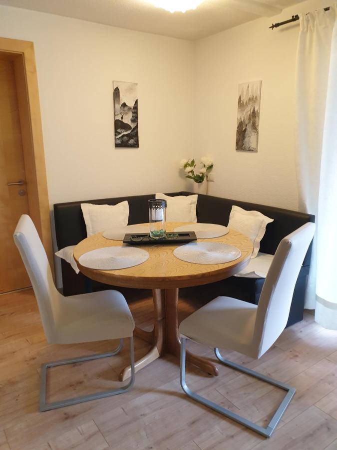 Hofstaetter Ferienwohnung Fliess Exterior foto